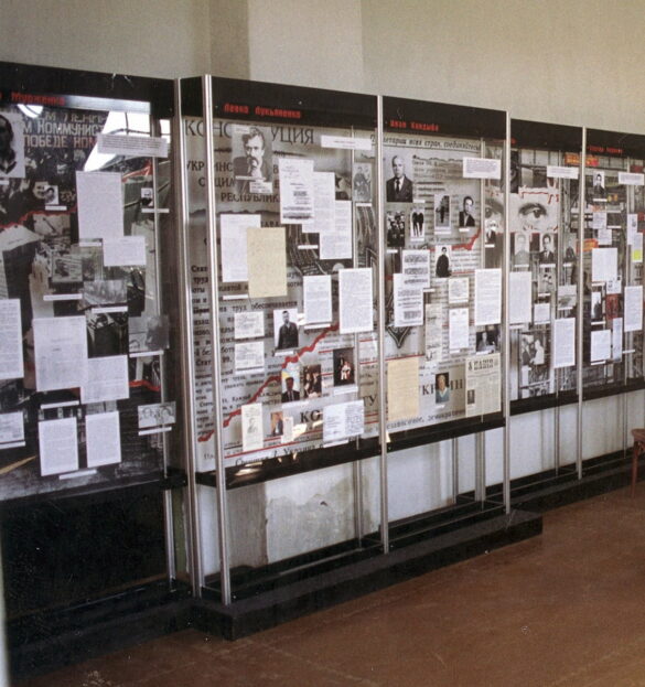 2. Fragment of exhibition “Prisoners of special treatment barrack” (1995).